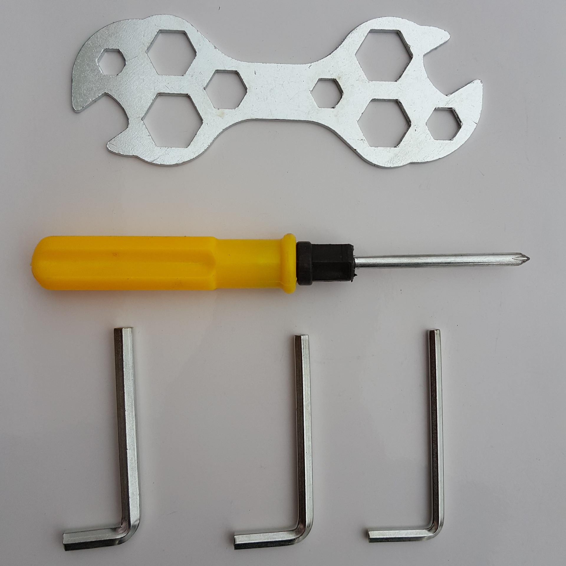 5 outils combinés