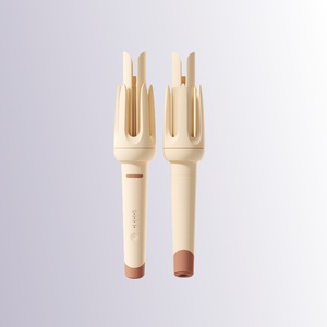 Fer à boucler en céramique avec infusion d'huile végétale qui nourrit les <span class=keywords><strong>cheveux</strong></span> tout en créant <span class=keywords><strong>des</strong></span> ondulations brillantes - Product Image 1