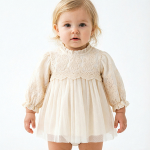 Vestido Vintage Francés para Bebé Niña con Encaje y Tul Suave, Body de Algodón de Manga Larga, Pelele Personalizado para Bebé - Product Image 3