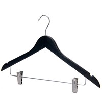Cintres en bois massif en gros pour magasins de vêtements, ensembles de cintres multifonctionnels, pinces de style hôtelier, modernes, sans couture et antidérapants