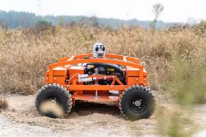 Cortadora de Césped a Control Remoto Pequeña en Oferta, Robot Cortacésped Automático para Granjas, Modelo Y2-800 con Tracción en las Cuatro Ruedas, Precio Comercial - Product Image 2
