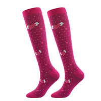 Chaussettes de sensibilisation au cancer du sein, chaussettes à ruban rose, chaussettes de compression pour le cancer du sein pour femmes