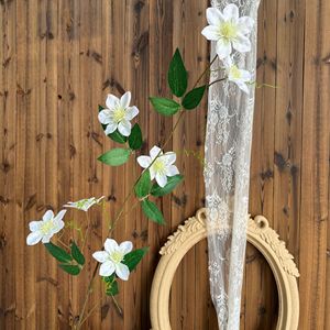 Fleurs artificielles en soie bleues de type Clematis à longues tiges Jinxi pour la décoration de mariage et de la maison - Product Image 3