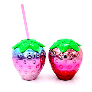 Customized 600ml Strawberry Shape water bottle,water bottle for kids with straw,plastic milk bottle with straw