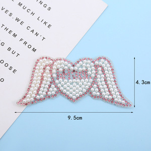 Transferts thermocollants en lettres avec strass <span class=keywords><strong>et</strong></span> perles, motifs thermocollants pour la décoration de vêtements DIY - Product Image 4