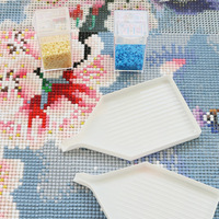 Plateau inversé à pointe pour peinture diamant, plaque de retournement DIY, boîte de rangement en plastique blanche à ouverture supérieure pour broderie diamant, chinois