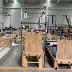 Table de Pilates Cadillac en acier multifonction avec <span class=keywords><strong>trapeze</strong></span> en bois de chêne pour exercices corporels - Product Image 3