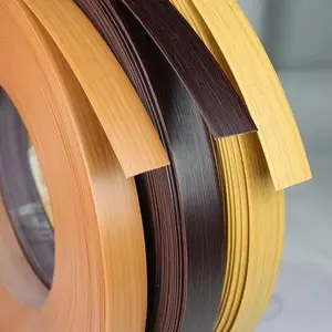 China weißes Holzmaserung mit 67% Inhalt 2 mm feste Farben Holzbasis Melamin-PVC-Kantenbandpreis für Möbel/Tür/MDF