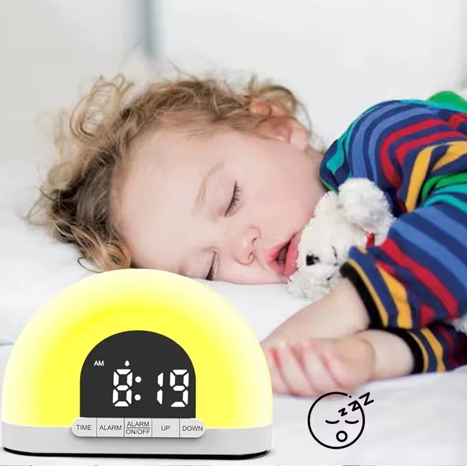 Yeni ayarlanabilir akıllı uyandırma Led ışık gündoğumu çalar saat beyaz gürültü lamba LED ekran akıllı konut cihazı ile