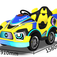 Kart junior à monnayeur de style course sportive, avec un look de kart de course motorisé, un buggy de loisirs et des lumières animées en forme d'œil pour les fêtes et événements.