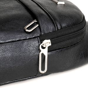 Bolso de Pecho para Hombre, de Cuero PU, Color Negro Sólido, Bolso Cruzado Resistente para Uso Diario, Primavera 2025 - Product Image 5