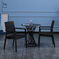 Chaises de salle à manger en plastique durables en gros, faciles à ranger pour l'intérieur, l'extérieur, la terrasse et le jardin