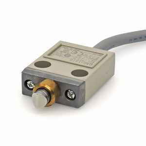 Compact Limit <b>Switch</b> D4C-1210 D4C-4332 D4C-1320 D4C-1620 Side Rotary Lever IP67 Oil-Resistant - Product Image 4