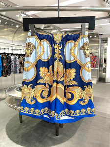 <span class=keywords><strong>Pigiama</strong></span> da <span class=keywords><strong>Uomo</strong></span> in Seta di Lusso Leggero Blu con Coda di Rondine Maniche Corte e <span class=keywords><strong>Pantaloncini</strong></span> Abbigliamento da Notte Maschile - Product Image 6