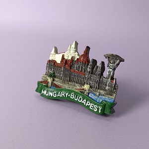 Magneti per Frigorifero di Budapest Moderni e Durevoli in Resina con Stampa a Trasferimento Termico e Dipinti a Mano, Paesaggio Urbano del Parlamento, Promozionali - Product Image 3