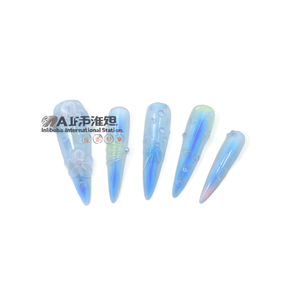 Unghie Finte Lunghe di Lusso Inlibeba, Design Personalizzato in Resina Blu Chiaro Aura - Product Image 1