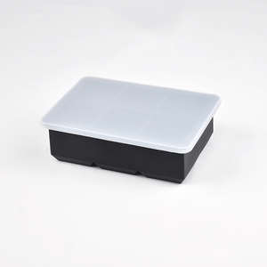 Molde de silicona reutilizable, libre de BPA, apto para alimentos, con tapa extraíble para hacer cubos de hielo cuadrados para whisky. - Product Image 1
