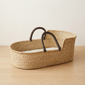 Cesta de mimbre natural artesanal para bebé con asa de cuero, diseño de seguridad extensible para uso en dormitorio, almacenamiento ligero para niños - Product Image 1