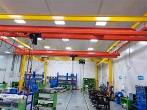 Pour grue de transport aérien à double poutre 3 tonnes capacité moteur 12m hauteur de levage 1 an garantie système d'éclairage conception flexible - Product Image 5