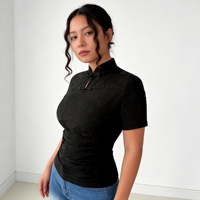 T-shirt rétro style chinois à manches courtes avec boutons grenouille - Haut décontracté noir brodé pour femme