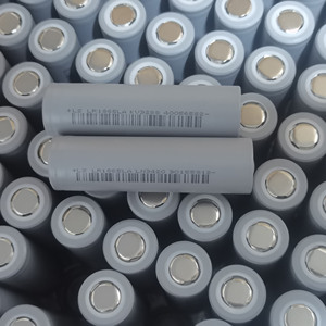 <span class=keywords><strong>แบ</strong></span><span class=keywords><strong>ต</strong></span>เตอรี่ลิเธียมไอออนทรงกระบอก 18650 3.7v 2000mah 10C คุณภาพเชื่อถือได้ <span class=keywords><strong>ราคา</strong></span>คุ้มค่า ปี 2023 ชาร์จซ้ำได้ - Product Image 2