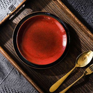 Assiettes en <span class=keywords><strong>porcelaine</strong></span> vente en gros rondes couleur rouge pâtes assiette à steak vaisselle plats <span class=keywords><strong>de</strong></span> noël <span class=keywords><strong>service</strong></span> <span class=keywords><strong>de</strong></span> dîner assiettes <span class=keywords><strong>service</strong></span> <span class=keywords><strong>de</strong></span> <span class=keywords><strong>table</strong></span> en céramique - Product Image 1