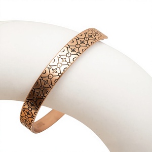 Elegant Embossed Geometric Star Floral Pattern Finish Copper Bracelet Fashionable Metal Jewelry Exquisite Design - Product Image 1