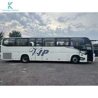 90% Nouveau bus limousine de tourisme fiable avec 50 sièges et super capacité, moteur diesel