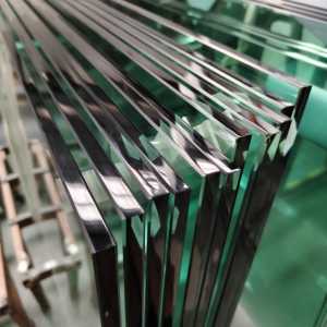 La Chine usine personnalisé à bas prix bâtiment GuangZhou <span class=keywords><strong>verre</strong></span> haute sécurité Ultra clair 12mm flotteur <span class=keywords><strong>plaque</strong></span> <span class=keywords><strong>de</strong></span> <span class=keywords><strong>verre</strong></span> trempé - Product Image 3