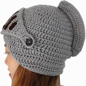 Gorros de invierno únicos y elegantes con diseño de <span class=keywords><strong>barba</strong></span> de bárbaro, orejeras cálidas, gorro de punto hecho a mano con casco de caballero y peluca divertida - Product Image 4