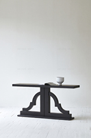 Table console en bois de pin recyclé noir brossé mat de style classique Tables console modernes Meubles de salon