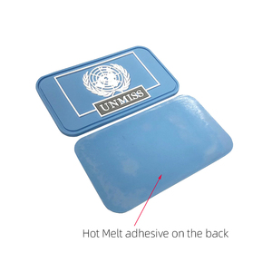 Parches de Goma de PVC Suave 3D con Nombre de Marca en Relieve Personalizado, Ecológicos, de Nuevo Diseño, Etiquetas Decorativas Termoadhesivas para Gorras - Product Image 2