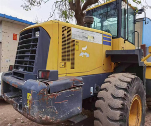 Modèle plus récent chargeuse sur pneus Komatsu WA320-5 WA320-3 WA380-3 en état d'usage - Product Image 2