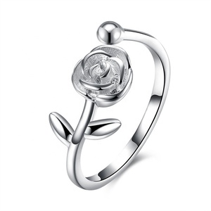 Bague réglable pour cendres 2026 en argent sterling 925, motif fleur de rose - Product Image 1