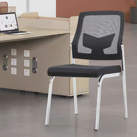 Chaise de bureau ergonomique moderne et stable avec pieds en métal, rembourrage en mousse haute densité, empilable pour bureaux et salles à manger