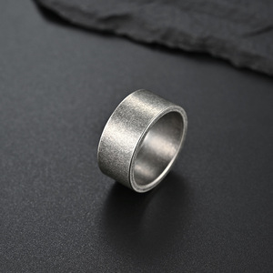 MECYLIFE 심플 패션 주얼리 써지컬스틸 무광 각인 반지 남성 평반지 - Product Image 2