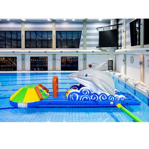 Pista de Obstáculos Inflable Comercial para Piscinas, Atracción Acuática con Forma de Tiburón para Parques Acuáticos - Product Image 3