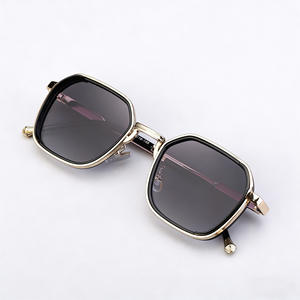 Nouvelles lunettes de soleil à monture carrée pour hommes, monture en métal noir, lentille en PC, Protection Uv400, pare-soleil de classe 2, WF 5G69 - Product Image 1