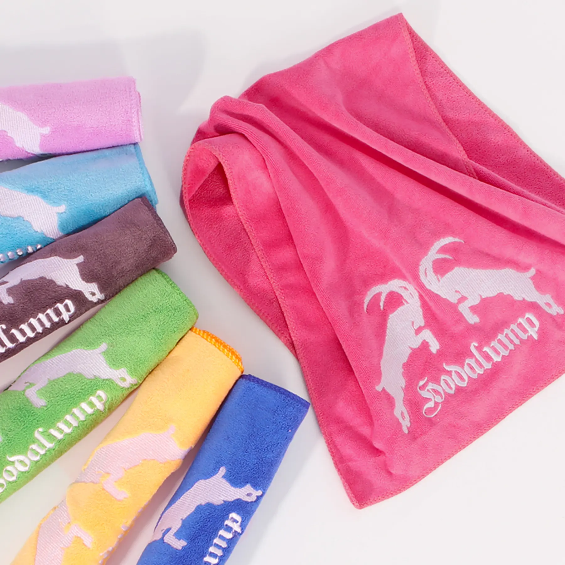 Полотенца для гольфа и спортивные полотенца с абсолютным водопоглощением можно настроить с печатью логотипа