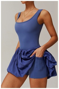 Gaun Skort Atletis Tanpa Punggung Seksi - Model Ramping dengan Saku Samping, Menyerap Keringat & Bernapas untuk Yoga & Lari - Product Image 4