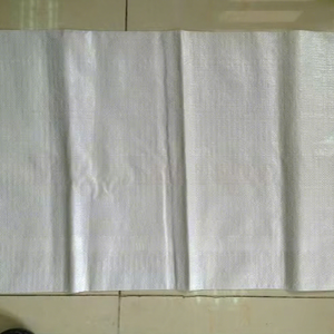 Sac tissé en PP anti-humidité 46x75 pour farine et aliments pour animaux, exporté du Vietnam vers la Russie - Product Image 1