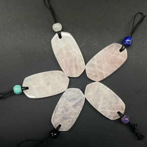 Kalung liontin Bezel wanita, kristal mawar Quartz gaya romantis - Product Image 5