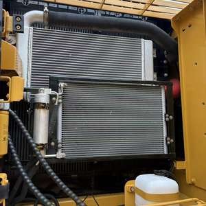 Excavadora de cadenas usada de 20 toneladas con motor de inyección directa, original CAT320D2L, procedente de Japón, en venta. - Product Image 6