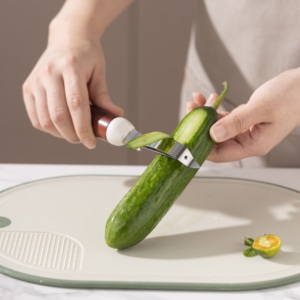 Ensemble de 11 ustensiles de cuisine en acier inoxydable de qualité alimentaire avec manche ergonomique en bois pour la cuisson et la pâtisserie à domicile - Product Image 3