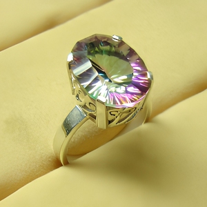 Anillo de Plata de Ley 925 con Topacio Místico, Anillo de Cóctel con Piedras Preciosas Arcoíris Hechas a Mano, Joyería de Estilo Vintage para Mujer - Product Image 1