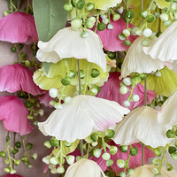 Décoration florale artificielle de jardin Monet : Lanterne de lotus et carillon éolien pour photographie de mariage et aménagement paysager extérieur
