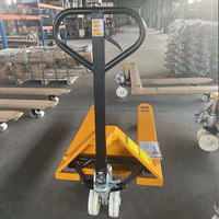 Transpalette manuel SYNGE 2,5 tonnes avec pompe hydraulique, idéal pour terrains accidentés, excellent prix, certifié CE