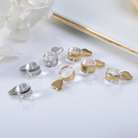 Boucles d'oreilles en silicone transparentes plaquées or de haute qualité avec logo personnalisé, fermoirs en laiton en forme de cœur pour boucles d'oreilles à clous