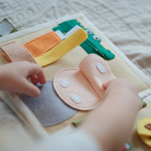 Montessori animaux sensoriels <span class=keywords><strong>feutre</strong></span> activité livre doux apprentissage précoce jouets éducatifs <span class=keywords><strong>pour</strong></span> enfants livre calme <span class=keywords><strong>pour</strong></span> bébé - Product Image 3