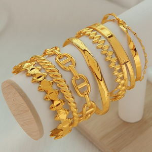 ชุดกำไลข้อมือเปิดโล่งทรงเรขาคณิตทำจากไทเทเนียมสตีลสำหรับผู้หญิง คอลเลคชั่นเครื่องประดับแฟชั่นสำหรับงานปาร์ตี้ - Product Image 3